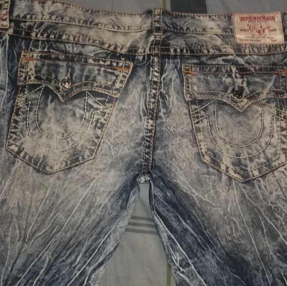 True Religion Jeans-Mens - Picture 3 of 3